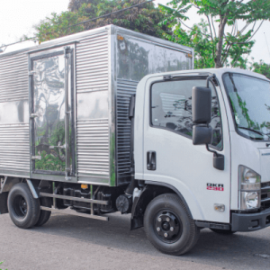 Xe Tải Isuzu QKR210 1.4 Tấn Thùng Kín