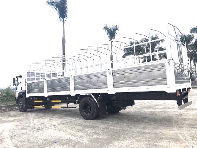 xe tai isuzu 8 tấn thùng 9m8