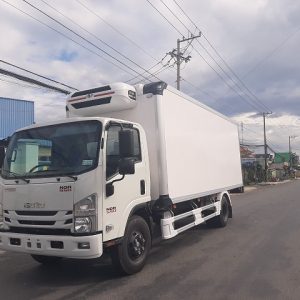 Xe Tải Isuzu NQR75ME5 5 Tấn Đông Lạnh